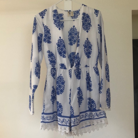 White and Blue Greek Pattern Romper - Picture 1 of 2